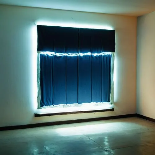 boltanski,ventanas,flavin,kounellis,wall,wall lamp,Photography,Documentary Photography,Documentary Photography 37