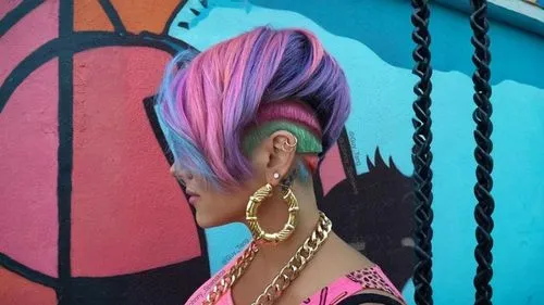 pink hair,harajuku,shoreditch,graffiti,brooklyn street art,fashion street,mohawk,punk,graffiti art,punk design,street artists,neon colors,street artist,laneway,pop art colors,painted wall,pop art back