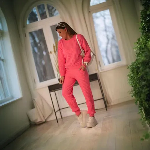 tracksuit,onesie,sweatsuit,tracksuits,pink shoes,sweatsuits,pyjama,onesies,mitzeee,loungewear,pajama,jendrzejczyk,pink panther,moonwalking,ostapenko,videoclip,romiti,cirstea,dmitrieva,pyjamas