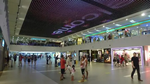 vivocity,funan,shopping mall,artium,the dubai mall entrance,hongdan center,zeil,mall of indonesia,fashionmall,galleria,westfield,westfields,bugis,suntec,glorietta,queensgate,centralworld,suvarnabhumi,capitaland,dhoby