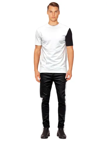 long-sleeved t-shirt,isolated t-shirt,long underwear,martial arts uniform,apparel,clothing,cargo pants,rugby short,ballistic vest,png transparent,men clothes,men's wear,t-shirt,boys fashion,bicycle cl