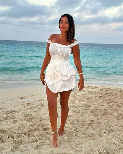 romiti,guelaguetza,girl in white dress,white dress,sherine,dominicana