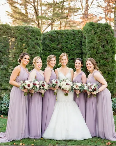 bridal party dress,lavender bunch,purple hydrangeas,lilac bouquet,purple dahlias,lilac branches,bridesmaid,veil purple,lilac arbor,wedding dresses,the bride's bouquet,lilacs,lilac flowers,vintage lavender background,wedding dress train,lilac branch,purslane family,bridal bouquet,purple lilac,wedding photo,Art,Classical Oil Painting,Classical Oil Painting 29