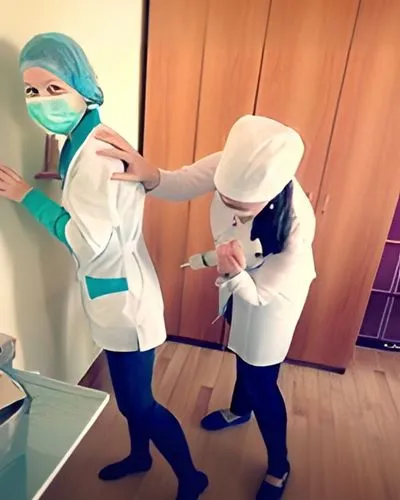 Медсестра в медицинском белом  халате  В Полный Рост ,a couple of nurses in a room holding soing,medical sister,medical staff,veterinarians,female nurse,hand disinfection,nurses