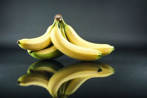 banana,nanas,bananas,banana peel,monkey banana,saba banana,ripe bananas,banana cue,dolphin bananas,banana family,banana apple,still life photography,banana plant,banana tree,semi-ripe,superfruit,potassium salt,not ripe,schisandraceae,isolated product image