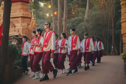 Student procession walks up Doi Suthep, Chiang Mai, Thailand,wudang,leshan,swayamsevak,sangha,tracksuits,daoists,swaminarayan,santiniketan,ashram,jingshan,vaishyas,vidyapith,hall of supreme harmony,sw