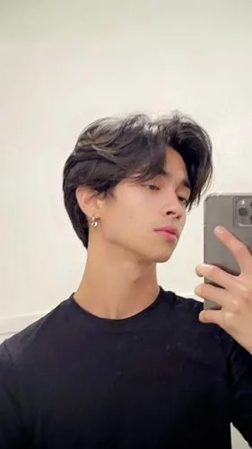 asian semi-longhair,mullet,neck,shoulder length,black hair,pakistani boy,bowl cut,makeup mirror,jeon,alfalfa,wig,hair shear,tiktok,anime boy,photo shoot in the bathroom,the long-hair cutter,hairstyler,bobby pin,moong bean,hair gel