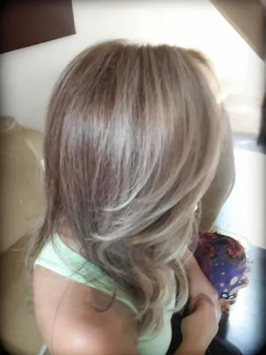 hair coloring,caramel color,natural color,hairstyler,smooth hair,blond hair,monchhichi,lace wig,layered hair,hair,hairstylist,back of head,blond girl,short blond hair,hair shear,little girl reading,br