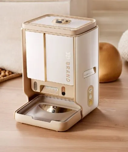 宠物喂食器，简约风格，科技感,an image of a cream colored coffee maker with its water bowl on the table,ice cream maker,pasta maker,delonghi,smarttoaster,breville,toast skagen,Photography,General,Realistic