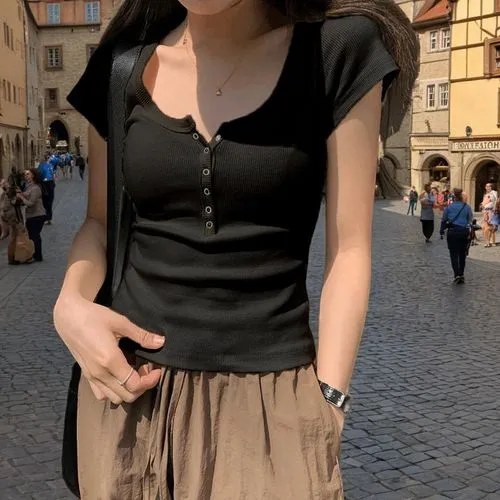 trastevere,piazza navona,ponte vecchio,florence,trento,girl in t-shirt,woman walking,firenze,modena,see-through clothing,female model,lucca,krumlov,fedora,florentine,milan,di trevi,rothenburg,piazza di spagna,hallia venezia,Outdoor,Rothenburg