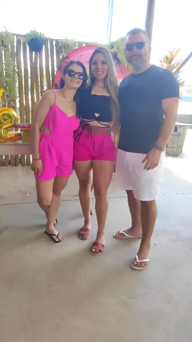 social,pink family,pink beach,sapodilla family,las olas suites,pinkladies,vacations,mexican holiday,punta cana,club med,punta-cana,san blas,iberostar,neapolitan ice cream,cancun,cozumel,playa,beach bar,beach goers,pink shoes