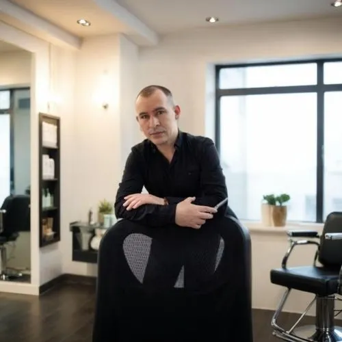 Beautiful and modern hair salon,ceo,kasparov,koolhaas,blavatnik,popovkin,zvyagintsev,popovski,carvalhal,nikonov,bobbito,frangieh,nouriel,paphitis,skopintsev,markus,sfakianakis,berbatov,formichetti,fer