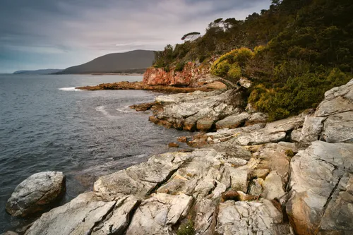 rocky coast,norway coast,coastal landscape,tasmania,coastline,rocky beach,split rock,landscape photography,rock outcrop,foreshore,landscape with sea,lycian way,inlet,isola d'elba,cliff face,lake baikal,outcrop,seascapes,narrows,port arthur