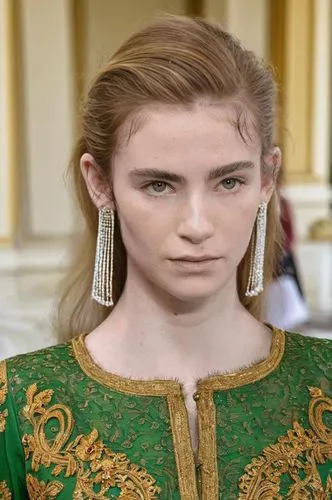 tahiliani,turkmenchay,sabyasachi,turkmenian,letizia,cersei,turkmenistani,khnopff,saoirse,aslaug,zubaida,kurti,mahira,pakistani,mehndi,sarikaya,miss circassian,celtic queen,maharani,mandodari,Female,Southern Europeans,Straight hair,Mature,M,Confidence,Women's Wear,Indoor,Hotel Lobby