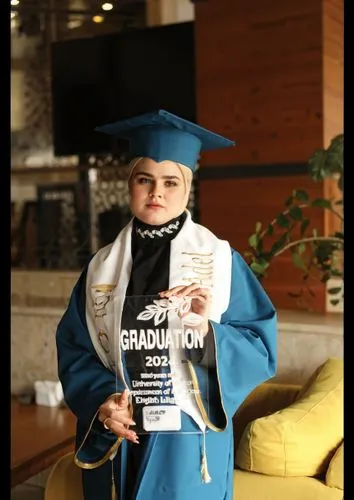 academic dress,graduate,i̇mam bayıldı,mitzvah,miss circassian,tallit,torah,traditional costume,graduation,judaism,graduation day,jordanian,siddur,scholar,al qurayyah,folk costume,graduate hat,rabbi,khazne al-firaun,magen david