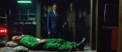 Walter Hartwell White facing a life-or-death situation in the midst of a DEA raid on his operation.,riddler,interrogation mark,breaking bad,the morgue,crime scene,contamination,scared santa claus,chri