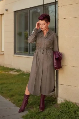 trenchcoat,woman in menswear,shirtdress,overcoats,ginnifer,schoolmistress,military uniform,menswear for women,overcoat,greatcoat,servicewoman,50's style,retro women,vintage women,bletchley,vintage fashion,retro woman,militare,a uniform,shirtdresses