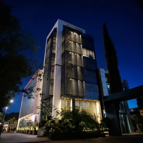 biotechnology research institute,cquniversity,esade,gcu,csula,appartment building