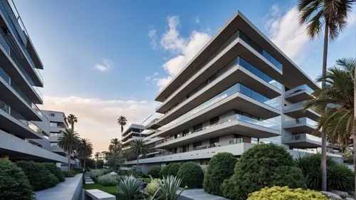 Realista
Respetar la imagen,the buildings at the bottom of a hill have a large walkway in front of them,fresnaye,interlace,seidler,mooloolaba,condominia,nerang,Photography,General,Realistic