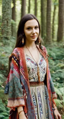 celtic queen,girl in a long dress,miss circassian,fae,folk costume,boho,folk costumes,faerie,elven,hipparchia,wood elf,shamanism,dulzaina,ancient costume,elven forest,druid,in the forest,queen-elizabeth-forest-park,hippie fabric,myra