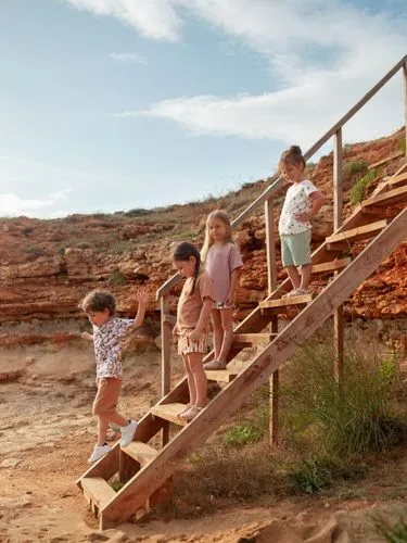 timna park,glen canyon,stone stairway,ayersrock,valley of fire state park,ayers rock,winding steps,cliff dwelling,fairyland canyon,red sand,fossil beds,wave rock,bright angel trail,stone stairs,stairway to heaven,sandstone rocks,valley of fire,south australia,red rock canyon,lake powell