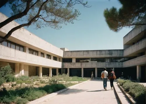 technion,athens art school,universitatea,arcosanti,bocconi,caltech,conservatoires,lycee,iese,esade,bicocca,insubria,conservatoire,salk,school of medicine,collegio,epfl,politecnico,universite,gulbenkian,Photography,Documentary Photography,Documentary Photography 02