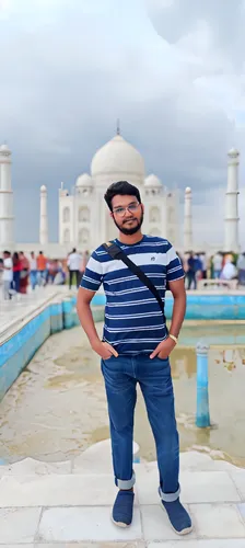 tajmahal,taj mahal,agra,taj machal,sultan qaboos grand mosque,taj-mahal,sheikh zayed grand mosque,sheihk zayed mosque,muslim background,360 ° panorama,pakistani boy,zayed mosque,panoramic photo,big mo