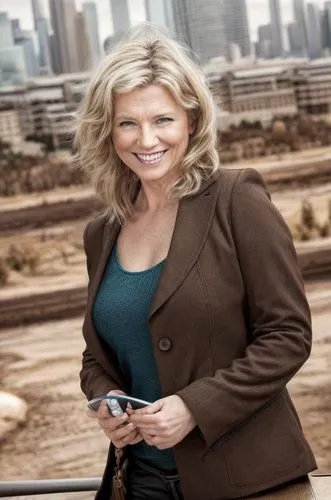 trisha yearwood,maccorkindale,clayderman,woman holding a smartphone,newswoman,capshaw,Common,Common,Commercial