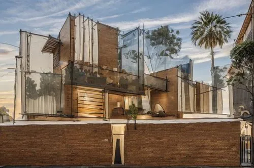 glass facade,gehry,vivienda,glass facades,residencia,cubic house,neutra,mirror house,arquitectonica,shulman,casa fuster hotel,tonelson,modern architecture,glassell,seidler,dunes house,west hollywood,hotel w barcelona,glass panes,structural glass,Architecture,General,Modern,None