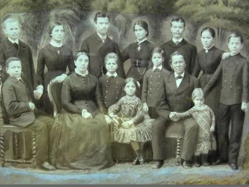 group of people,genealogists,mulattos,koevermans,ancestors,genealogical,barberry family,familysearch,family photos,family members,the dawn family,genealogia,correlatives,daguerreotypes,family group,da