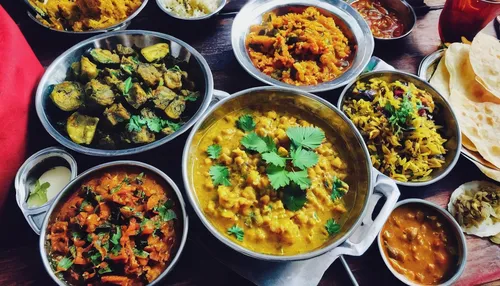 Don't forget the delicious food on your Gap Year to India,rajasthani cuisine,desi food,maharashtrian cuisine,nepalese cuisine,punjabi cuisine,masala,indian cuisine,sri lankan cuisine,indian food,andhr