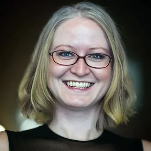 naked woman, short hair, broad shoulders, full figured,malmstroem,risberg,heinzmann,finnbogadottir,albrechtsen,kiviniemi,kristjansdottir,lienen,portrait of christi,gudmundsdottir,drosselmeier,saartjie