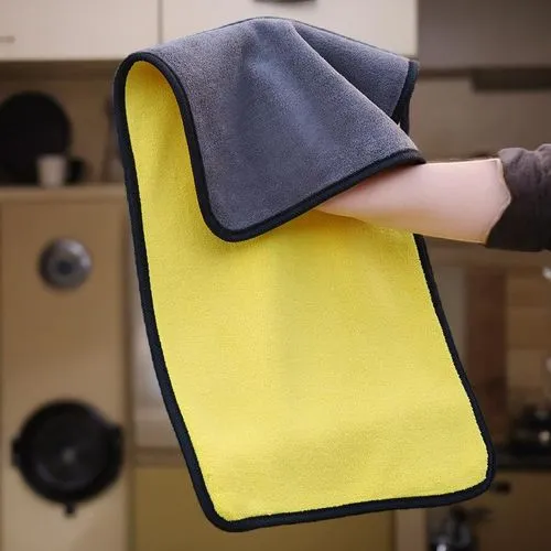 European and American handsome guy cleans the kitchen,kitchen towel,seat cushion,microfiber,potholder,dishcloth,changing mat,washcloth,towels,toiletry bag,cleaning rags,toweling,bobbin with felt cover