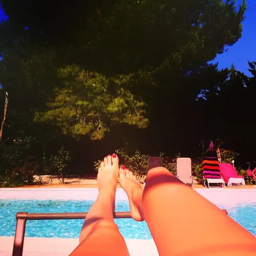 vacances,piscine,provencal life,summeren,relax,repos,summerlike,posey,sunspree,summer holidays,tannin,amoenus,vacanze,summer,solarium,holidays,monrepos,tanning,tranquille,agusto