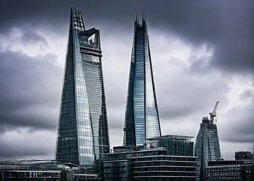 shard of glass,shard,barad,london buildings,city of london,londinium,southwark,undershaft,cripplegate,isengard,aldgate,towers,blackfriars,international towers,fenchurch,tall buildings,urban towers,o2 tower,beetham,london bridge,Photography,Documentary Photography,Documentary Photography 09