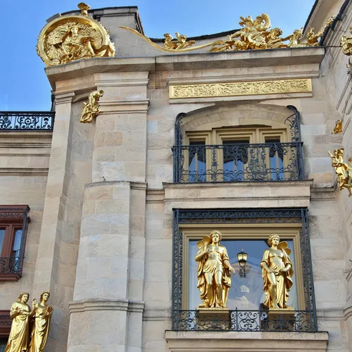 hôtel des invalides,palais de chaillot,the façade of the,enfilade,triomphe,fontainebleau