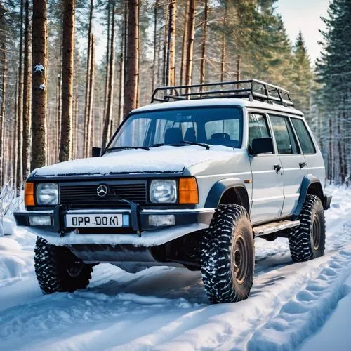 first generation range rover,isuzu trooper,land-rover,range rover,toyota land cruiser,lada,land rover,land rover discovery,six-wheel drive,lada niva,winter tires,4x4,škoda yeti,4x4 car,four wheel drive,snatch land rover,rover,volvo 300 series,4wd,land rover series,Photography,General,Realistic