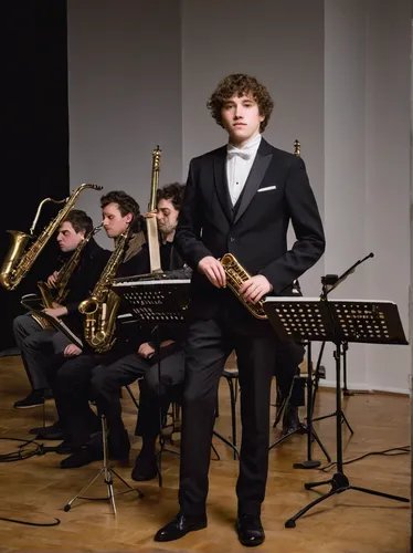 A talented bandsman joins a small jazz ensemble for a night of improvisation.,domů,sfa jazz,trombone concert,musical ensemble,proband,big band,trumpet folyondár,brass instrument,music band,orchesta,be