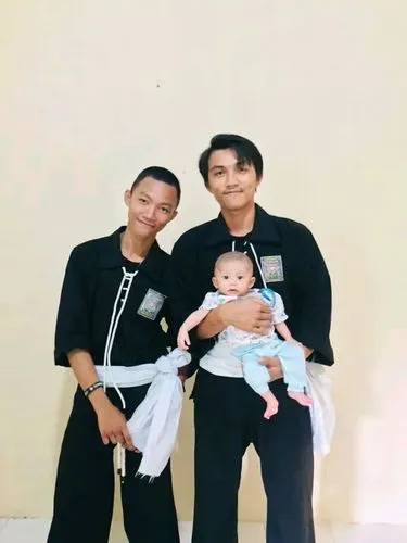 pencak silat,holy family,silat,dancesport,arum family,happy family,haidong gumdo,melastome family,infant baptism,social,ao dai,gesneriad family,hapkido,wushu,family,yew family,shorinji kempo,midwife,baguazhang,oleaster family