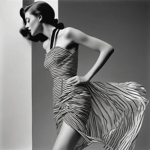 demarchelier,blumenfeld,vionnet,rankin,avedon,courreges,gaultier,pleated,horst,bourdin,stipes,strutted,pleats,slits,mctighe,danseuse,poiret,pleat,sieff,twiggy,Photography,Black and white photography,Black and White Photography 09