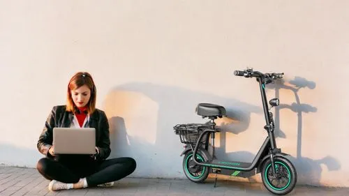 girl with a wheel,woman bicycle,women in technology,deliverability,courier software,multiuser