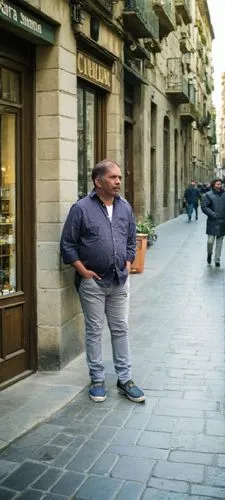 trashman,stav,grubman,gordito,quasimodo,igualada,carrero,laterano,mujica,turista,herrero,hunchback,depardieu,obese,devito,escocia,bologna,obesity,run,croissant