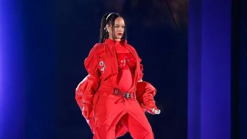 rih,vrih,fenty,rihanna,nahri,mugler,kenzo,riri,dwt,rhianna,cantopop,sade,badu,dior,navys,bjork,red coat,kawakubo,moschini,rykiel