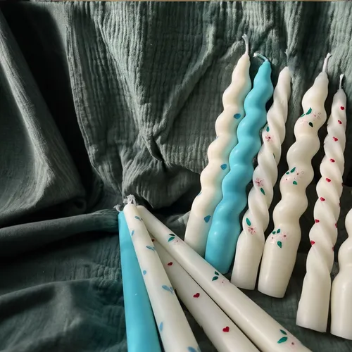 candy cane bunting,felt christmas trees,knitting needles,watercolor arrows,advent candles,christmas tassel bunting,piping tips,teepees,decorative arrows,pinwheels,felt tip pens,gift wrapping paper,advent candle,party hats,clothes pins,cardstock tree,paper umbrella,bobbin with felt cover,watercolor tassels,christmas candles