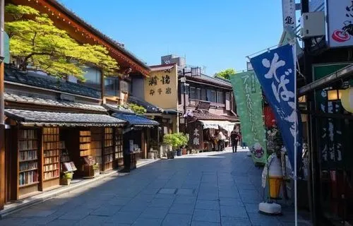 gion,kumashiro,kyoto,sugamo,dazaifu,kawagoe,takayama,asakusa,azabu,kurashiki,tomsen,motomachi,shimbashi,beautiful japan,yushima,nakano,meguro,shorinji,omotesando,hikone