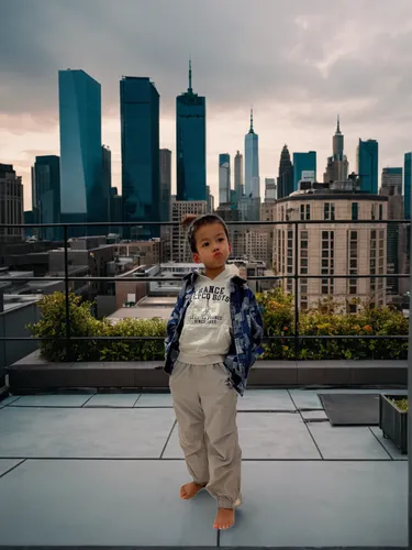 hudson yards,brooklyn,jersey city,bronx,city youth,top of the rock,harlem,1wtc,1 wtc,photographing children,city life,rooftops,highline,wtc,big apple,city ​​portrait,rooftop,above the city,newyork,new