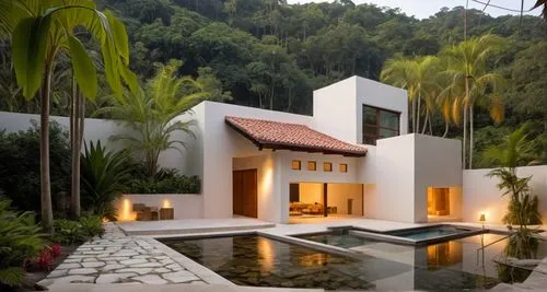 EL EXTERIOR DE UNA CASA CON ESTILO MEXCANO MODERNO, USO DE COLORES VIBRANTES, MATERIALES REFIONALES, TEJA, VIGAS DE MADERA, EN UN AMBIENTE EXUBERANTE, ESTANQUE DE AGUA AL FRENTE.,an elegant home is li