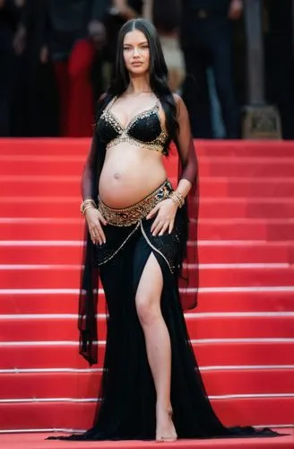 maraj,pregnant woman,pregnant girl,minaj,aishwarya,pregnant woman icon