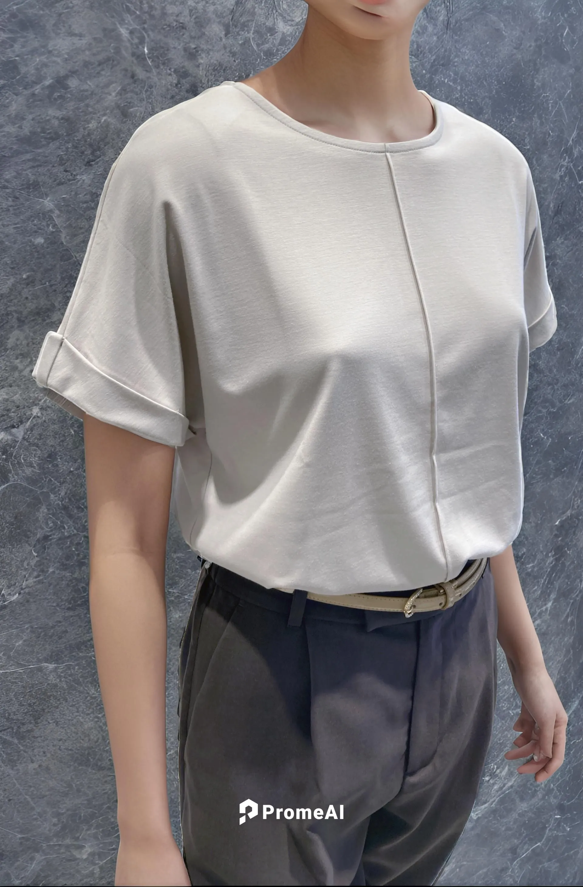 大理石の背景,pleat,garment,shirting,culottes,gradient mesh,blouse,scalloped,yohji,pleated,miyake,maxmara,women's clothing,pleats,allude,cotton top,baju,dolman,linen,hakama,shirkers,Female,East Asians,One Si