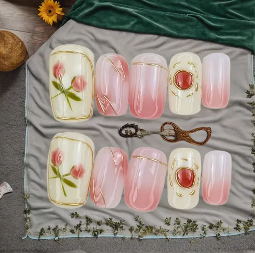 ice cream icons,narutomaki,strawberry popsicles,glasses case,fleur de sel,watercolor seashells,sushi set,salt glasses,watercolor cocktails,gelatin dessert,cupcake tray,currant popsicles,painted eggs,floral mockup,spa items,mortadella,watercolor tea set,kamaboko,pannacotta,vintage dishes